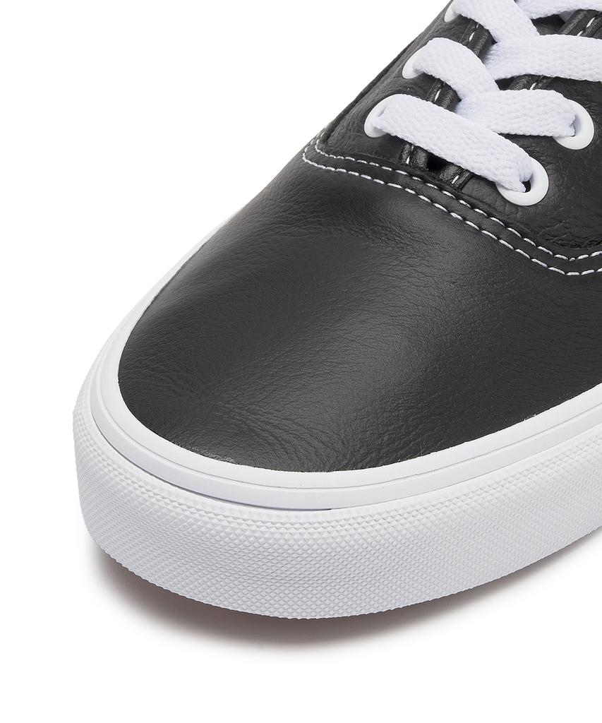 Furgonetas auténticas - (Cuero) Negro:Blanco Puro / Vn000Crtbpa1