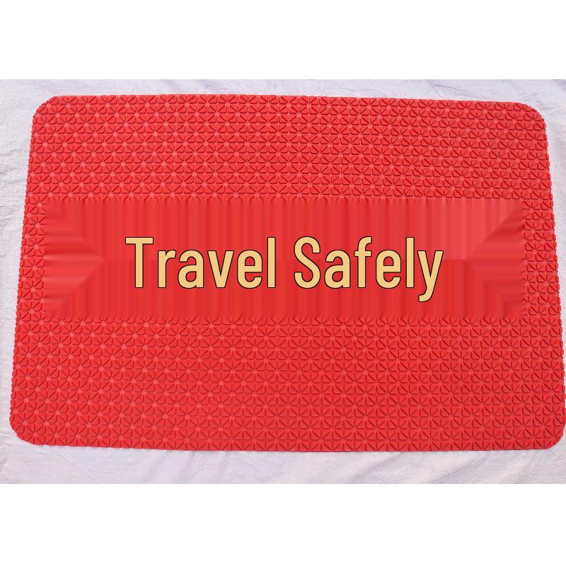 

Thickened Dustproof Anti-Slip Entry Doormat for Shop, Home, or Commercial Use 60×90 cm червоний