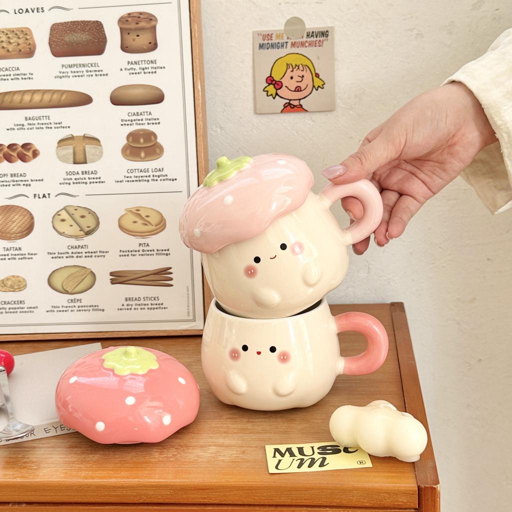 Creative Strawberry Mug Cartoon Cute Ceramic Cup High Value Ceramic Water Cup With Lid With Hand Gift