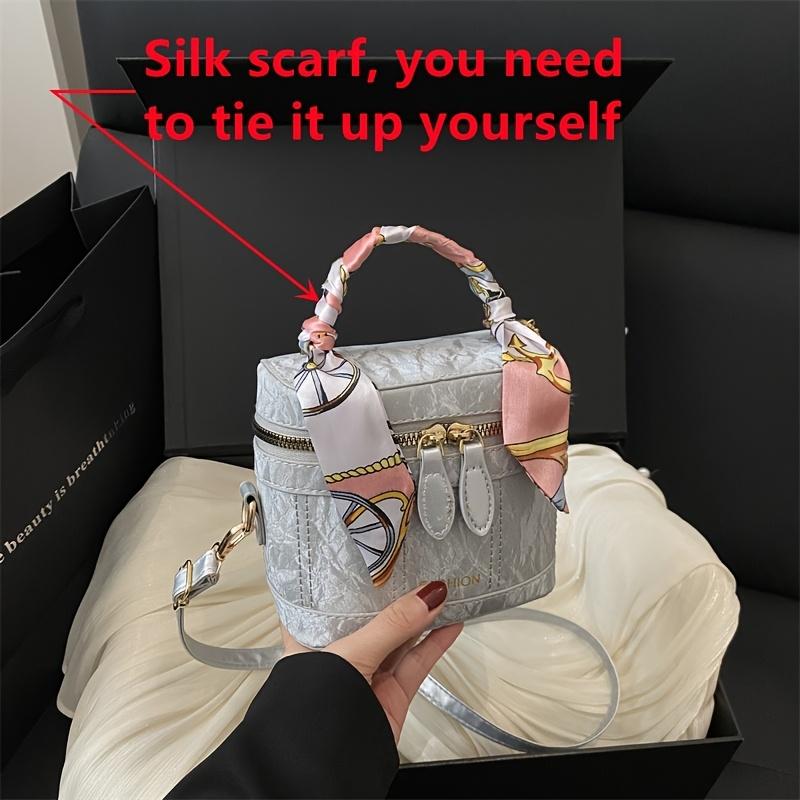 

Retro Chic Mini Crossbody Bag - Versatile Classic Square Box Handbag with Adjustable Scarf Strap, Black & Golden-Tone Hardware