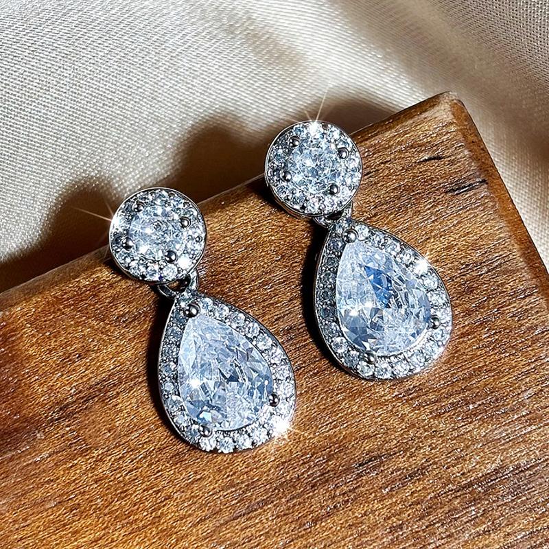 Huitan Waterdrop Shaped Women Drop Earrings for Wedding Party Engagement Elegant Inlaid Shining CZ Fashion Accessories Jewelry
