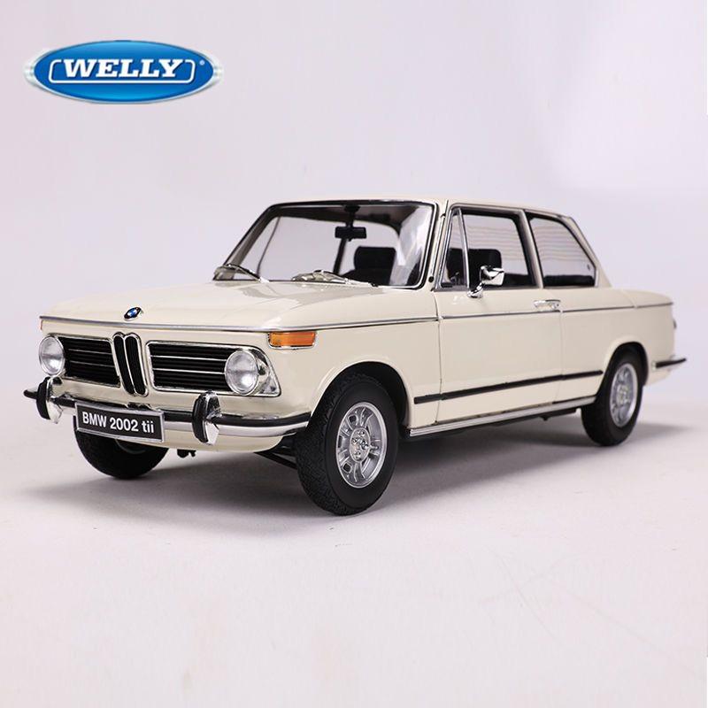 WELLY 1/24 BMW 2002 TI Alloy Miniature Car Model Diecast Metal Scale Model Car Diecast Metal Static Collection Children Toy Car