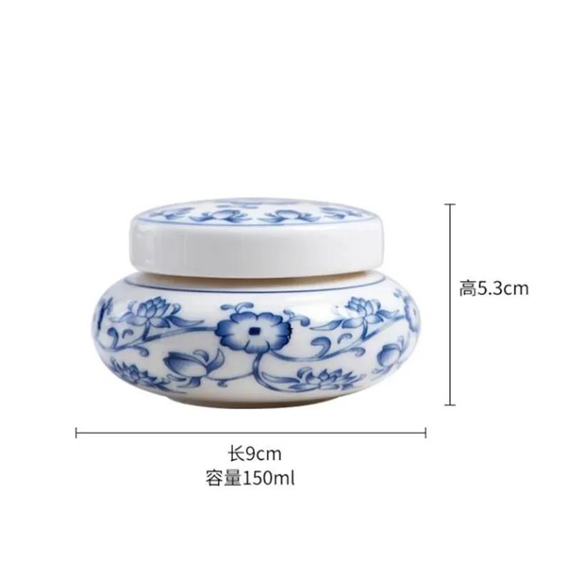 1pcs blue and white porcelain Retro ceramics Sealed tank Rouge box Fragrant powder Ointment cosmetics tea container  tea jar