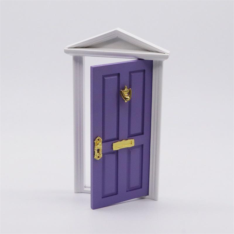1:12 Pink Roof Dollhouse Door Christmas Decoration Model