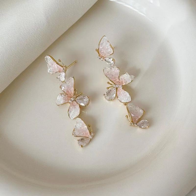 2024 Exquisite Crystal Butterfly Tassel Earrings – Luxury Fashion Studs for Women