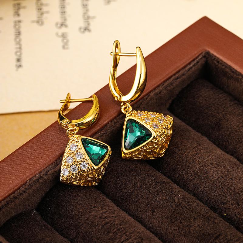 High-End Gold Earrings with Inlaid Emerald Rhombus Gemstones - Women's European & American Retro Style