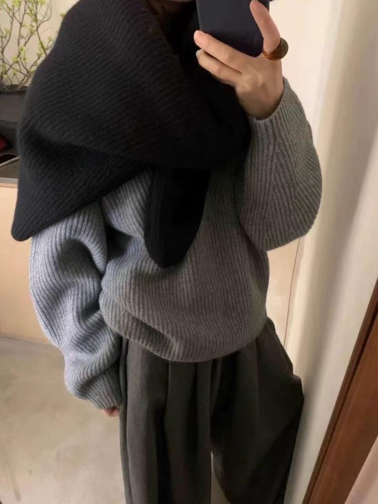 Women's Ribbed Round Neck Wool Sweater - Loose, Slimming Knit Pullover, New Fashion Style