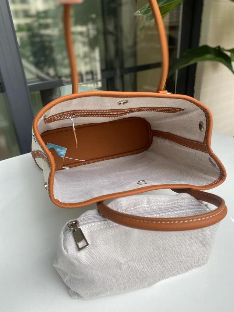 2024 Vertical Garden Tragetasche aus Rindsleder und Canvas: Hand-, Schulter-, Crossbody-, Pendler-, Großraum-