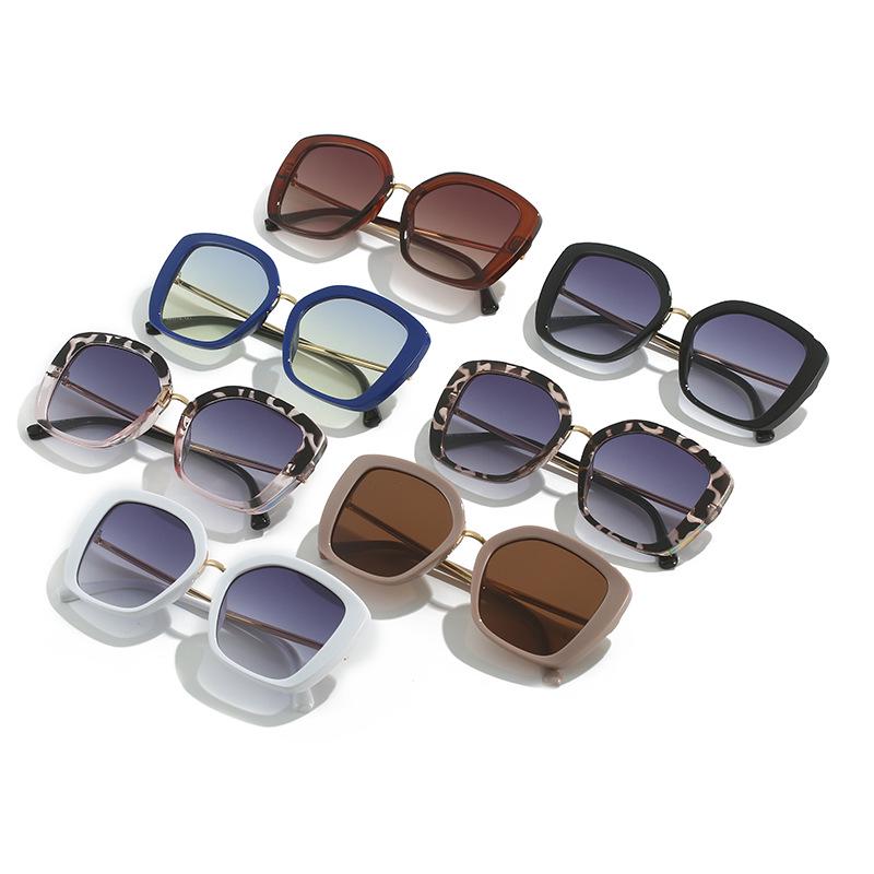 2022 Winter Square Frame Sunglasses: Trendy European & American Street Style Glasses for Women