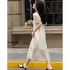Rochie dreaptă elegantă din jacard cu mâneci bufante