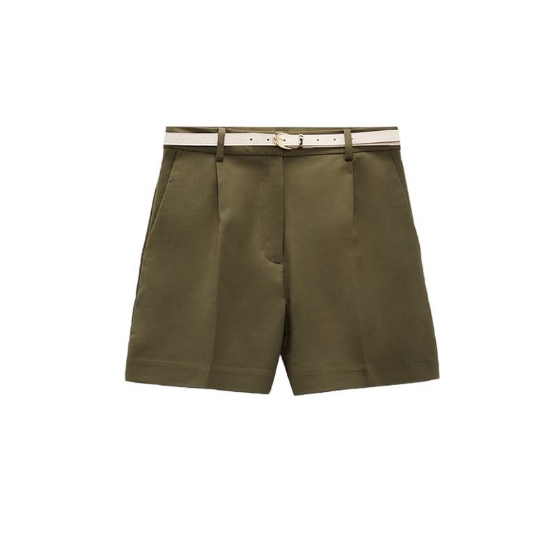 Casual White with Belt Pleated Bermuda Shorts