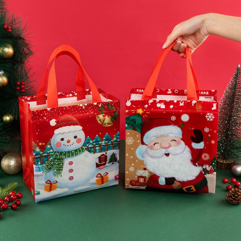 12/30pcs Christmas non woven tote bags reusable gift bags with reindeer print for kids candy cookies and treats party supplies