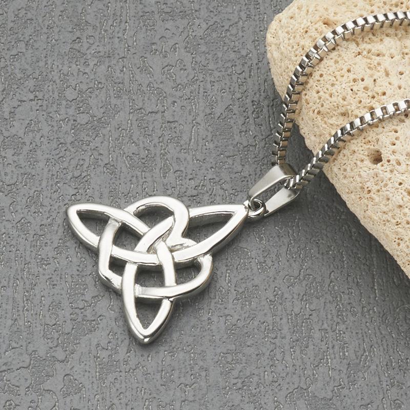 Stal nierdzewna, naszyjnik z wisiorkiem w kształcie serca, irlandzki celtycki, z napisem „Powodzenia”