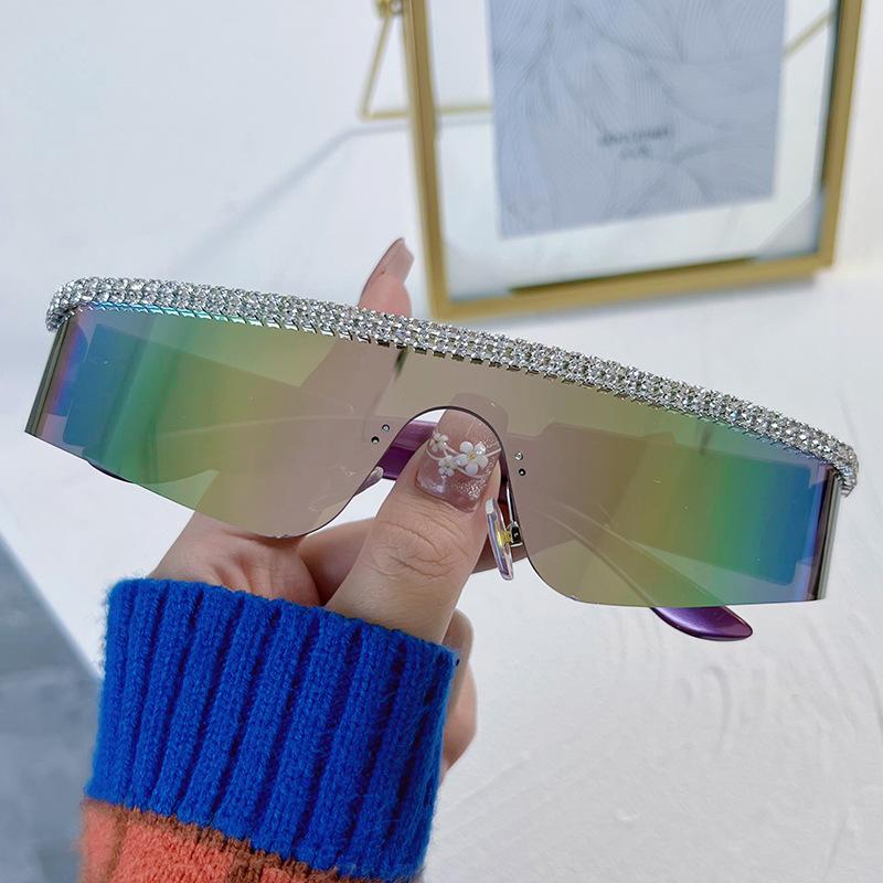 

Универсальные солнцезащитные очки, персонализированные цельные велосипедные очки с бриллиантовой инкрустацией, спортивные солнцезащитные очки в стиле хип-хоп. Regular