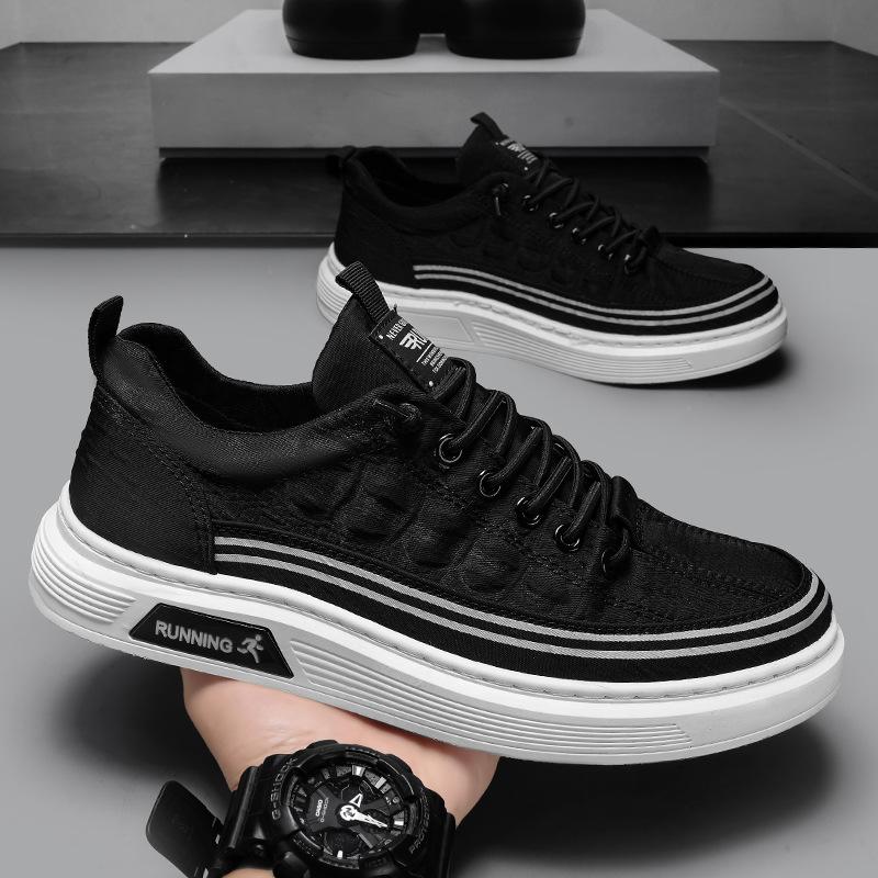 2025 summer new men's shoes umbrella cloth breathable lightweight trend versatile one pedal casual shoes men's board shoes tide