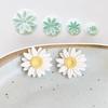 4pezzi Mini Fiore Margherita Taglierino in Argilla Polimerica Designer INS Fai da Te Gioielli Modellazione Texture Decorazione Floreale Stampo da Taglio a Pressione Primavera