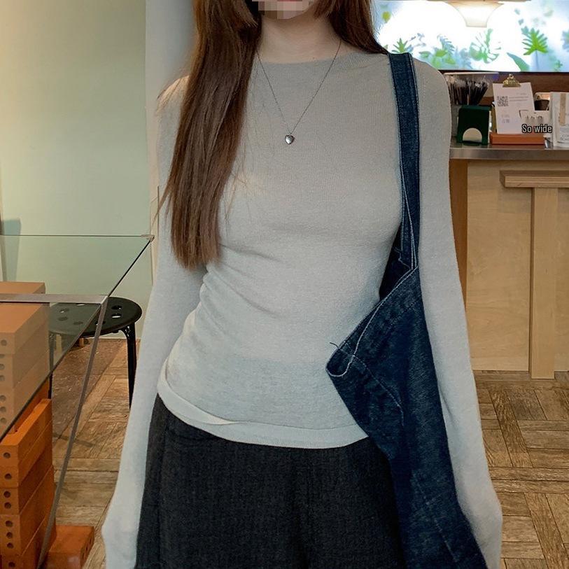 Women's Autumn Pullover: Stylish, Slim-Fit Knitwear with a Mature, Sophisticated Vibe