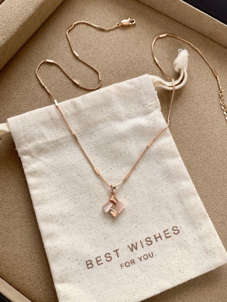 2026 Rose Gold Geometric Square Clavicle Necklace for Women - Elegant, Versatile, High-End
