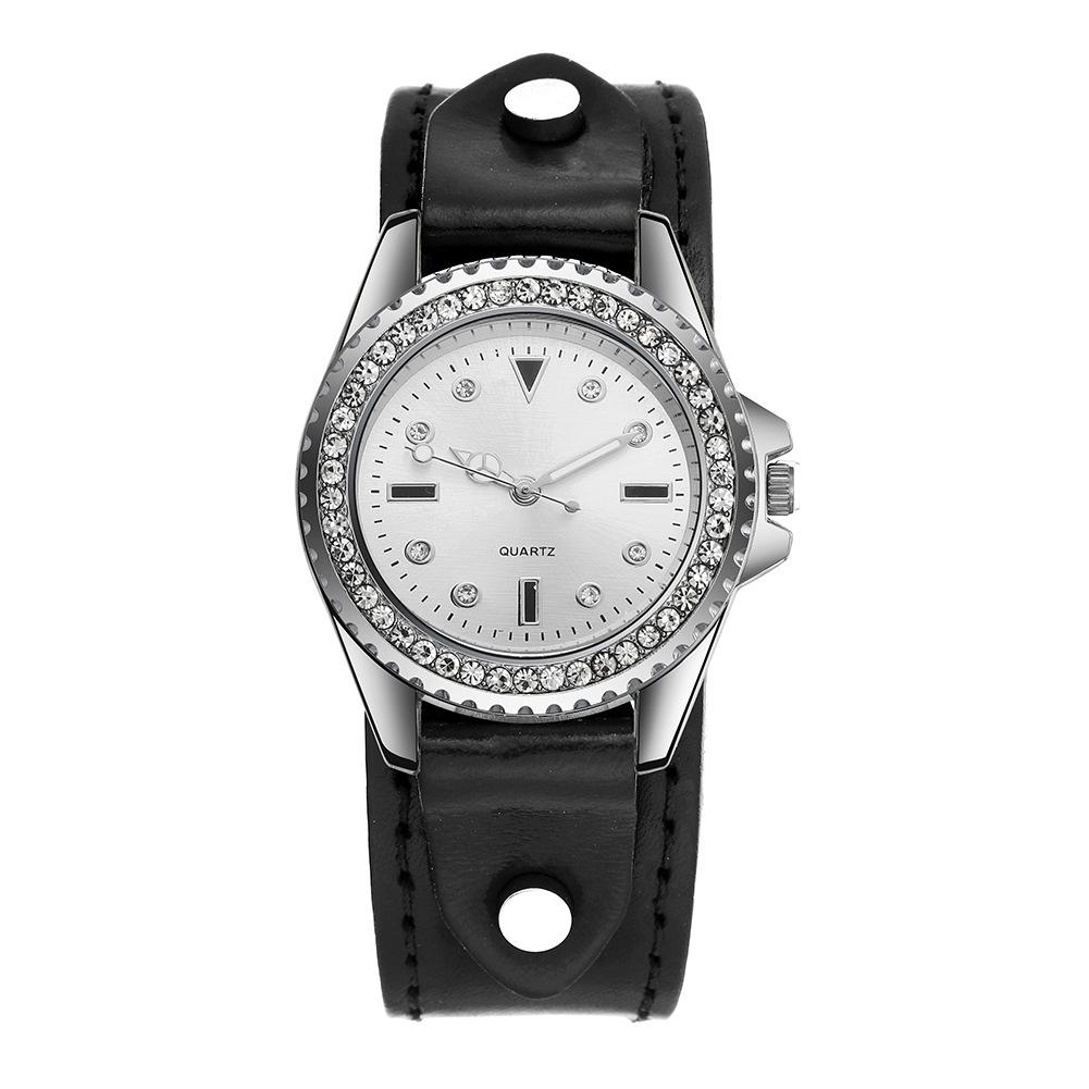 Hochwertige und exquisite Damenuhr Kleine Allround-Quarz-Armbanduhr mit dünnem Armband Quadratische Uhr Modetrend Exquisites Armbanduhr