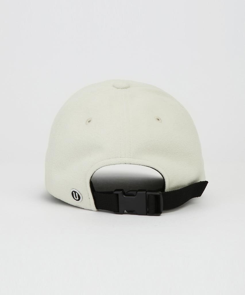 Eondeokeonteulol Winter Fleece Ball Cap U Logo / Polar Fleece / White Bear