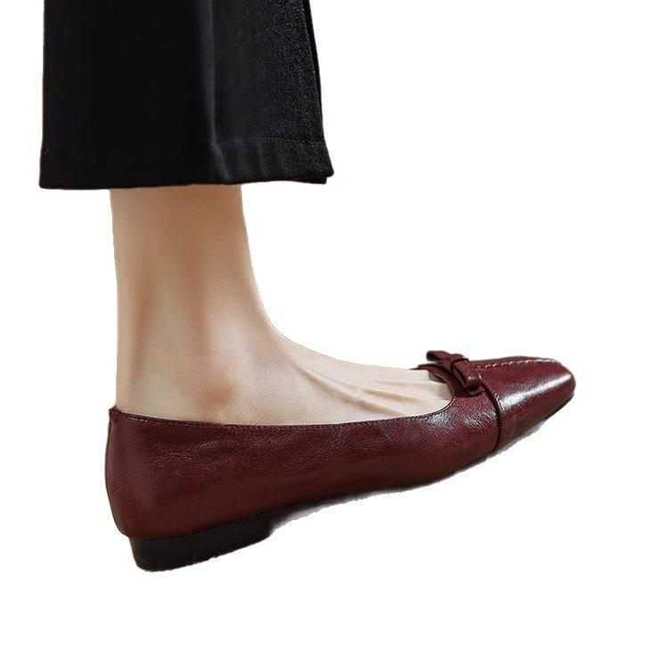 Bow square head flat heel new Chinese light mouth single shoes spring new not tired feet grandma shoes