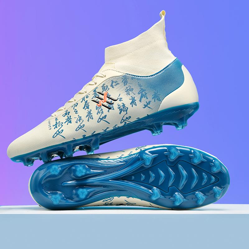

New Men Soccer Shoes Soccer Ultralight Training Shoes Cleats High-quality Football Boots Professional Outdoor Match Non-Slip 35