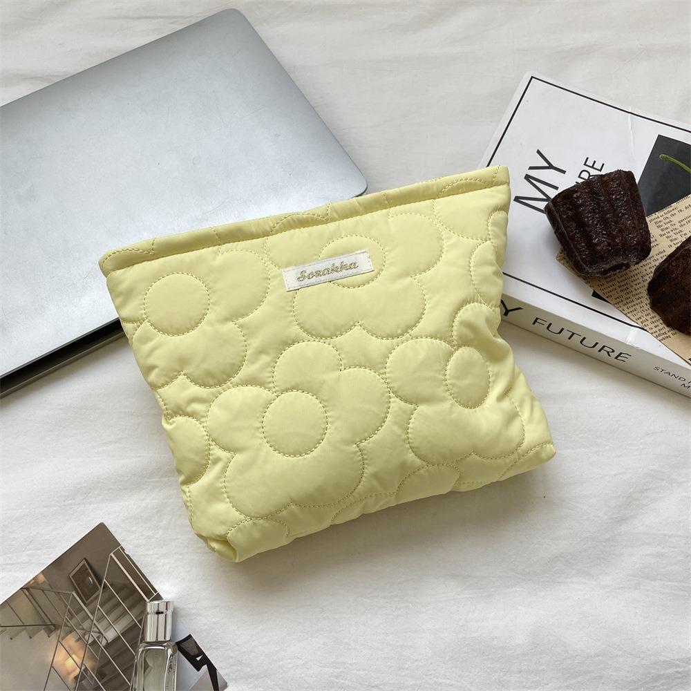 Macaron Color Flower Quilted Makeup Bag for Women Femal Soft CottonPadded Large Capacity Portable Cosmetic Organizer Pouch