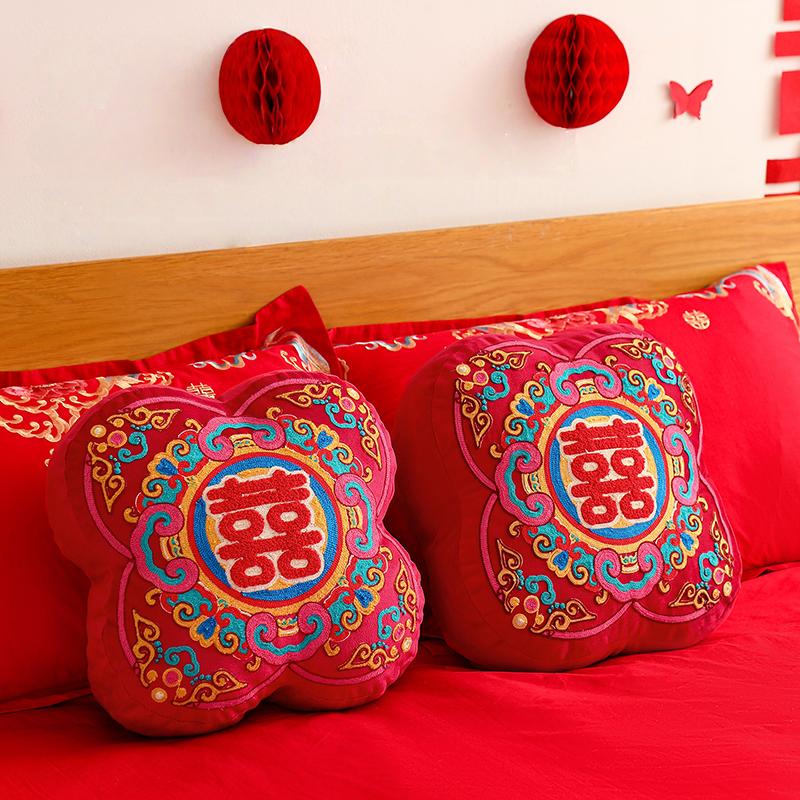 Chinese Red Embroidery Throw Pillow Chinese Traditional Wedding Room Decorative Pillow Engaged Bedding Layout Decor Cushion
