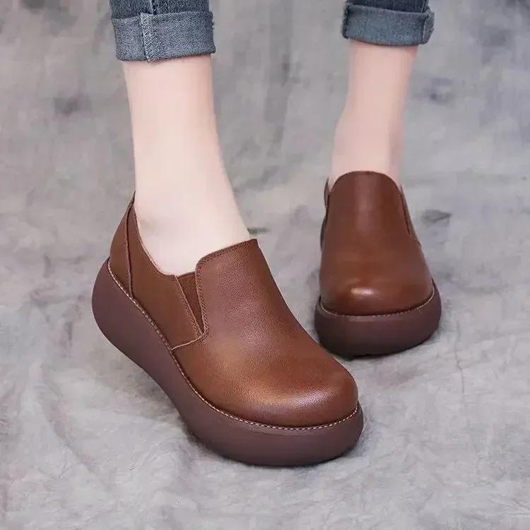 Hot Selling Shoes Woman 2025 Trend Platform Pumps Spring Loafers Leather Round Head Slip-On Ladies Sneakers Breathable Fashion