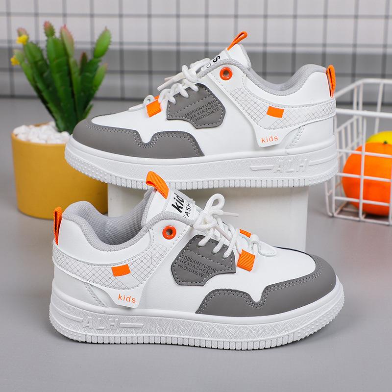 

Children s board shoes 2025 spring and autumn new boys leather non-slip national tide sports shoes girls leather school white shoes 27 (inner length 17cm)
