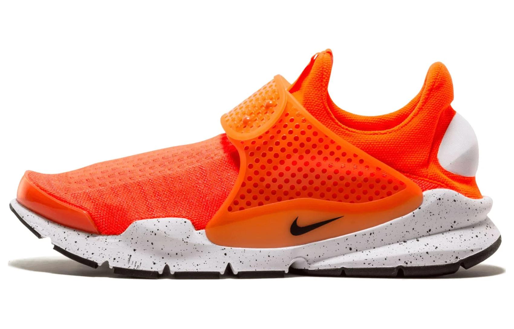 

Nike Sock Dart Total Crimson 833124-800 44