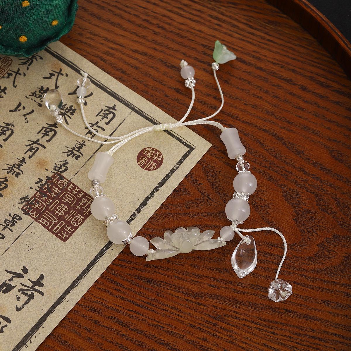 Chinese Retro Apricot Beaded Ruffled Bracelet: Elegant Lotus Design for Women