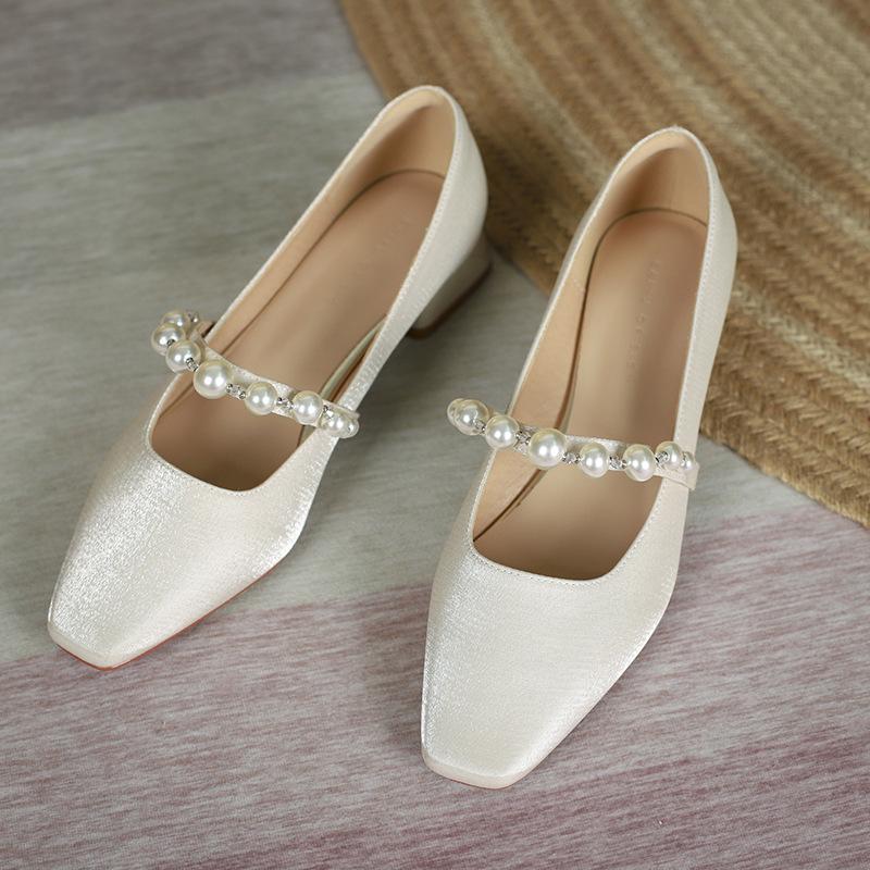 Fu Size, Thick Heel Single Shoes Women's New Spring Shoes Pearl Belt Belt Satin Square Head Low Heel Casual Women's Shoes