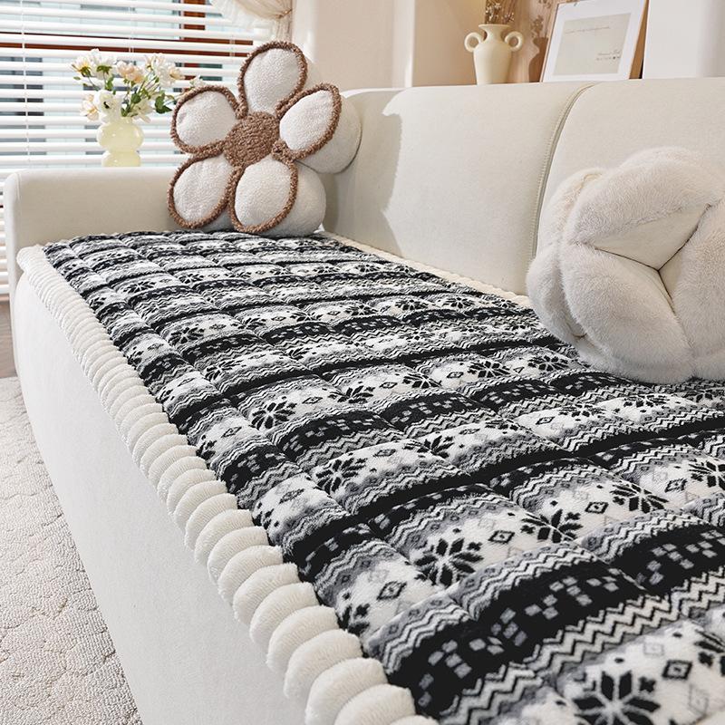 1pc Plush Quilted Christmas Snowflake & Cable--like Sofa Cushion Cover - Thick Milk -like Texture