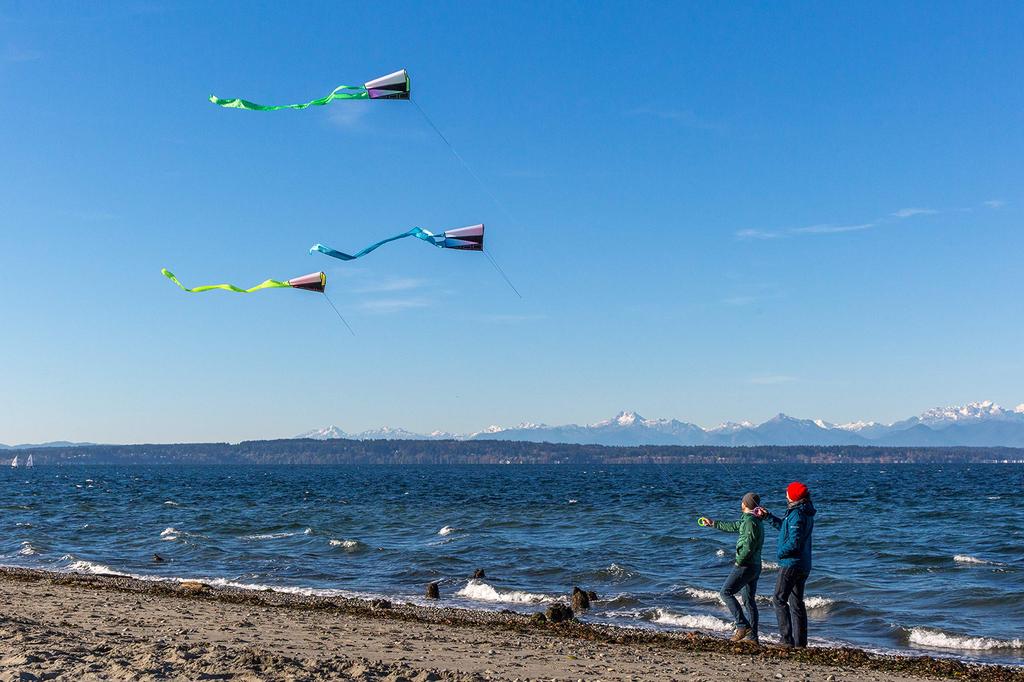 Pocket Flyer Single Line Kite UV Protection - Ready To Fly Wherever Your Adventure Takes You