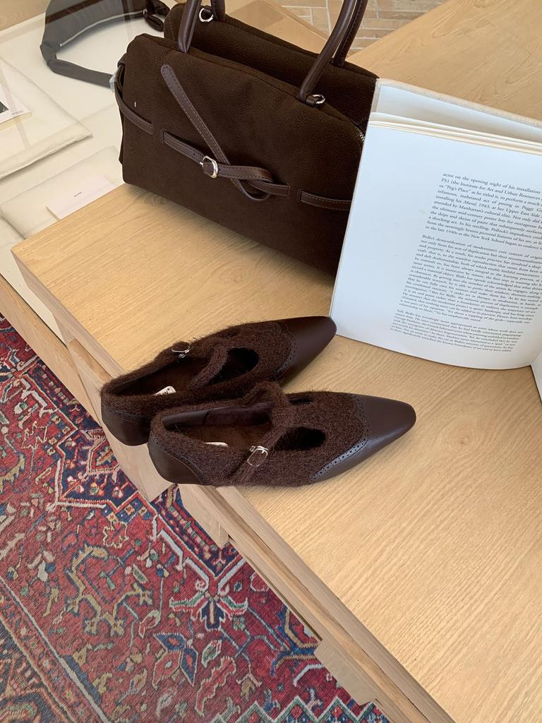 2025 Winter Atmosphere! Temperament Woolen Pointed Splicing Mary Jane Shoes Women's Autumn Velvet Inner Height-increasing Single Shoes