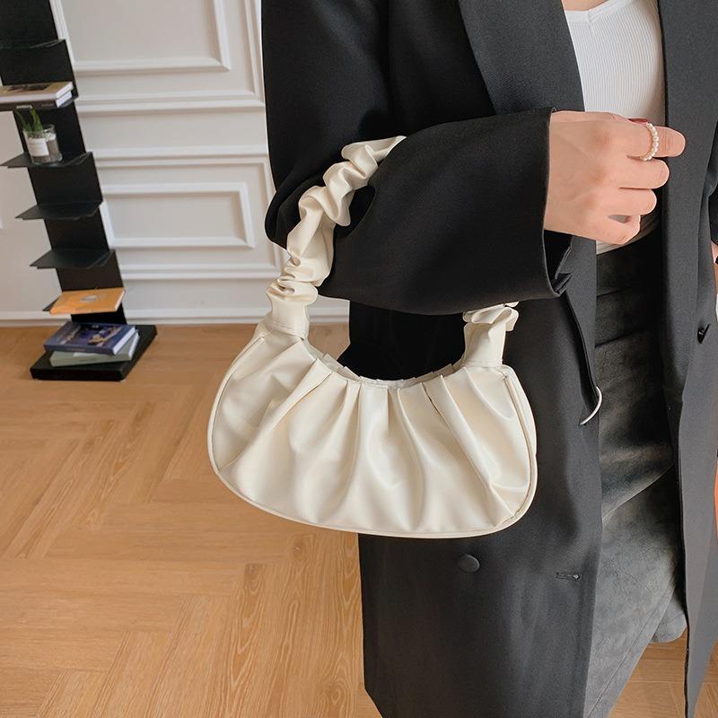 Bag Women's New One Shoulder Dumpling Bag Bag Fashion Cloud Bag Folded Portable Underarm Bag
