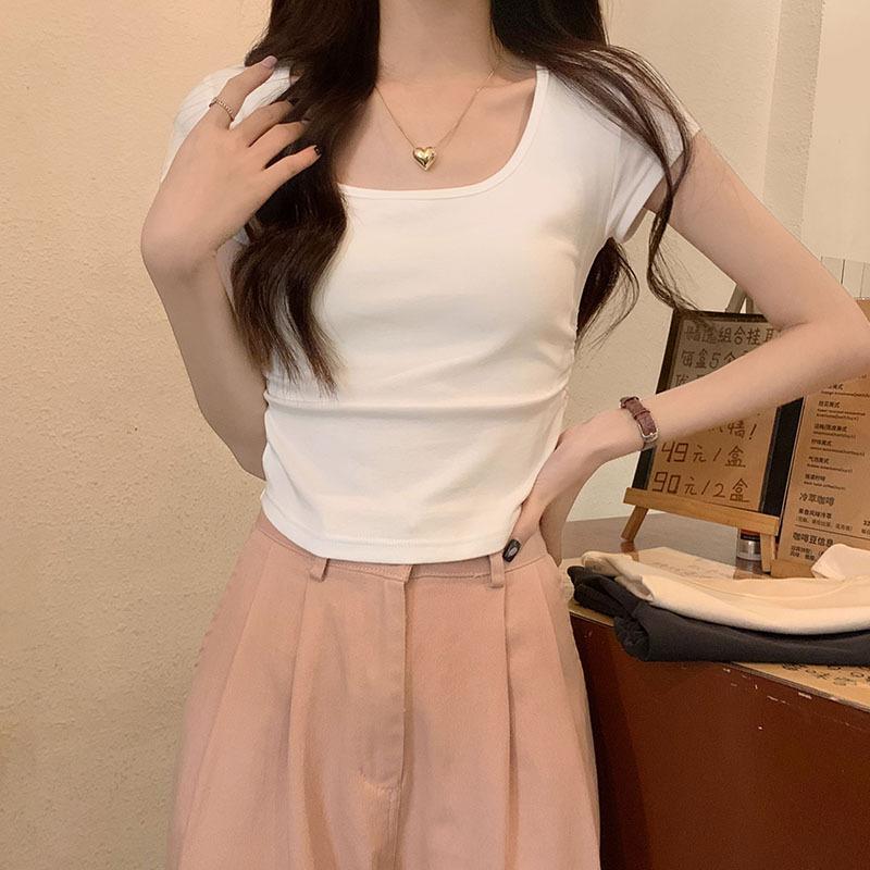 

Футболка с короткими рукавами для женщин 2024 года, новый летний квадратный воротник, утягивающий, для маленьких людей, плиссированный дизайн, уникальный и шикарный топ, замедляющий старение XL