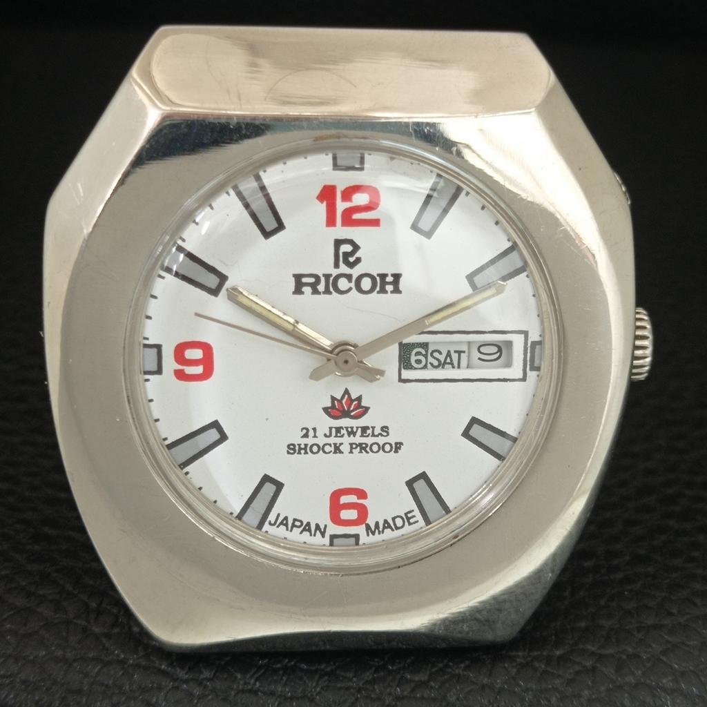 VINTAGE RICOH R31 AUTOMATIC JAPAN MENS WHITE COLOR DIAL WATCH A709380-1