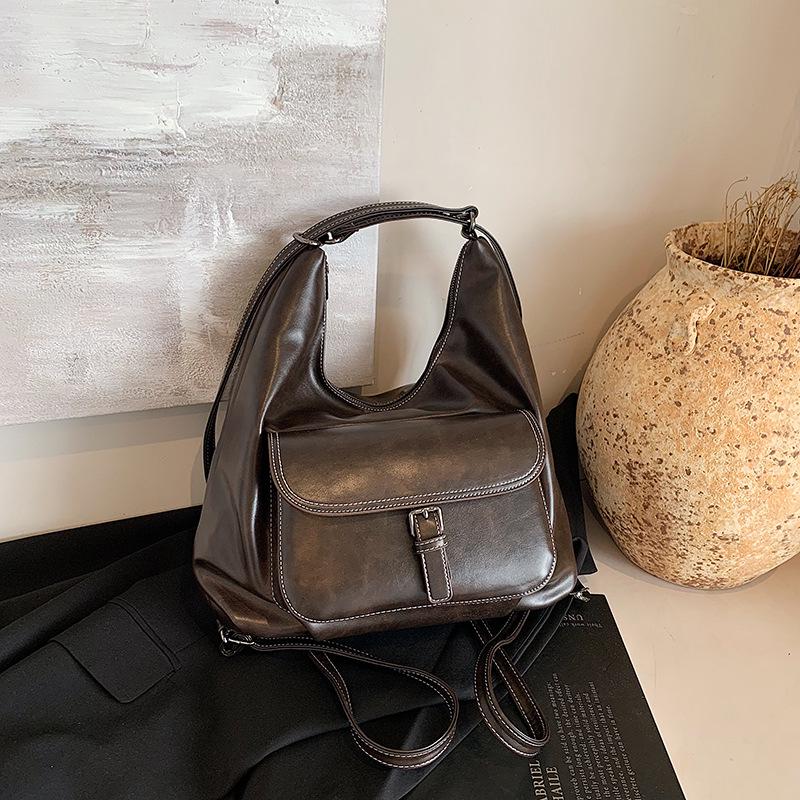 

High-End Retro PU Oil Wax Leather Bags: Autumn/Winter Single Shoulder & Crossbody Backpack чорний