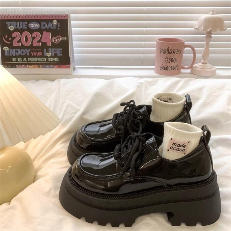 Small leather shoes women's autumn new thick-soled shoelaces soft-soled muffin retro versatile loafer single shoes