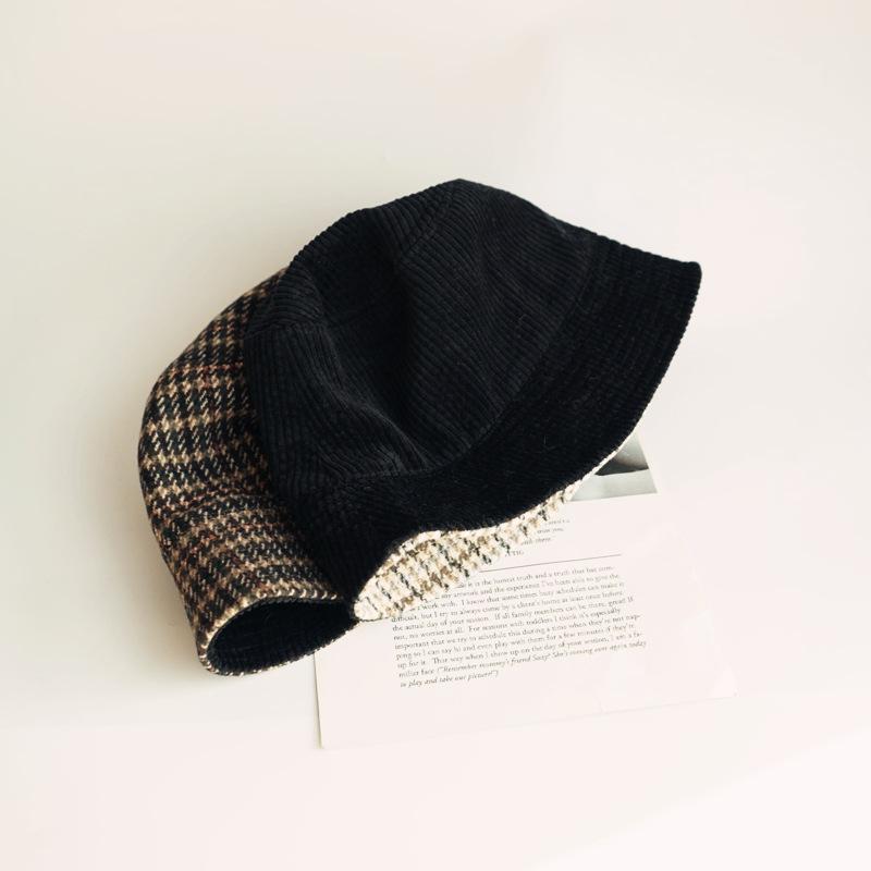 British Retro Japanese Versatile Plaid Bucket Hat Women'S Black Corduroy Double-Sided Bucket Hat Basin Hat