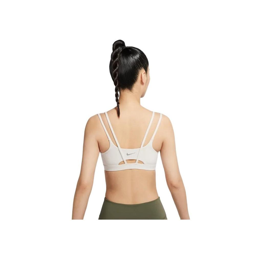 Nike Dri-FIT Alate Solid Support Padded Sports Bra Women Underwear White DO6609-104