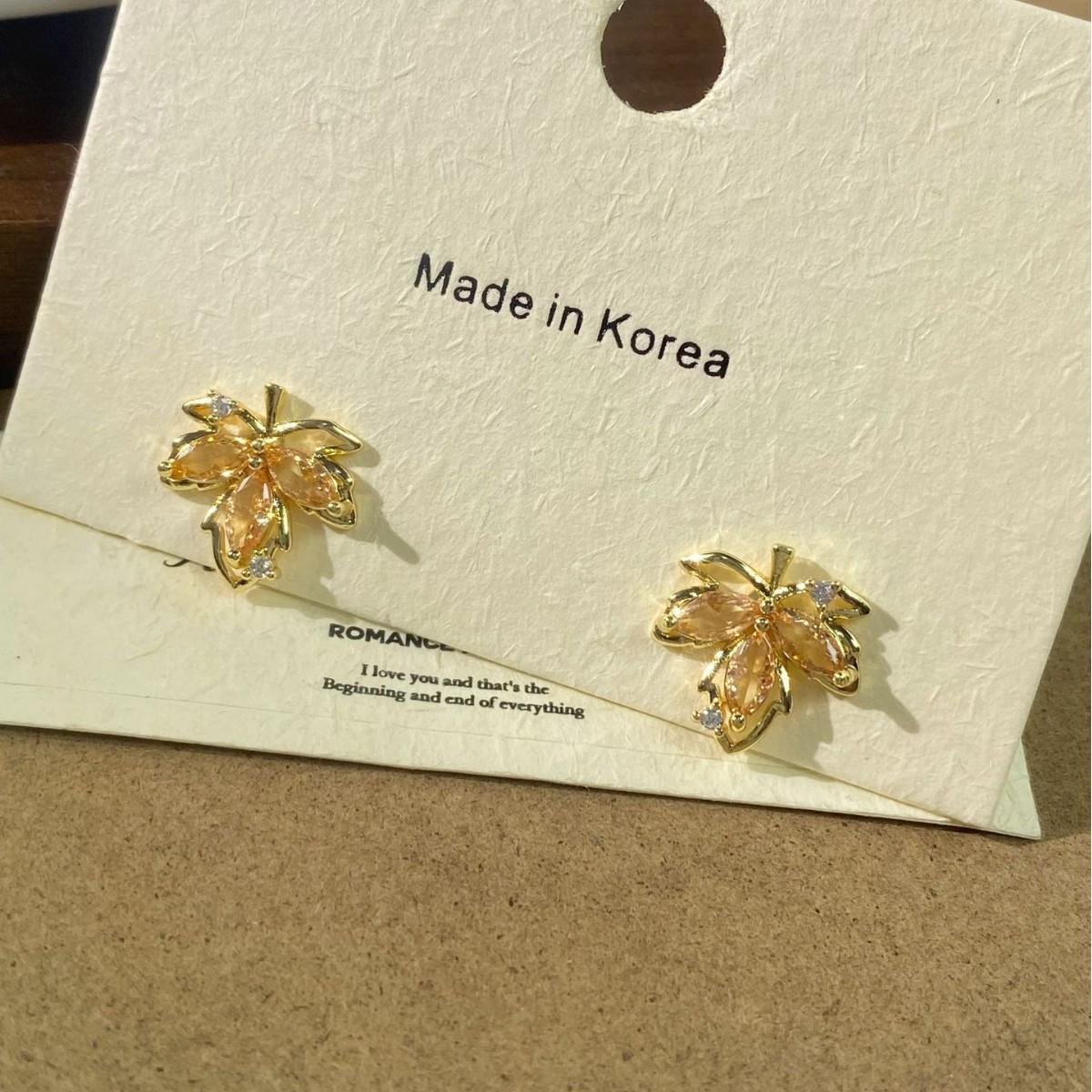 High-End Red Zircon Maple Leaf Stud Earrings - Elegant Autumn/Winter Design