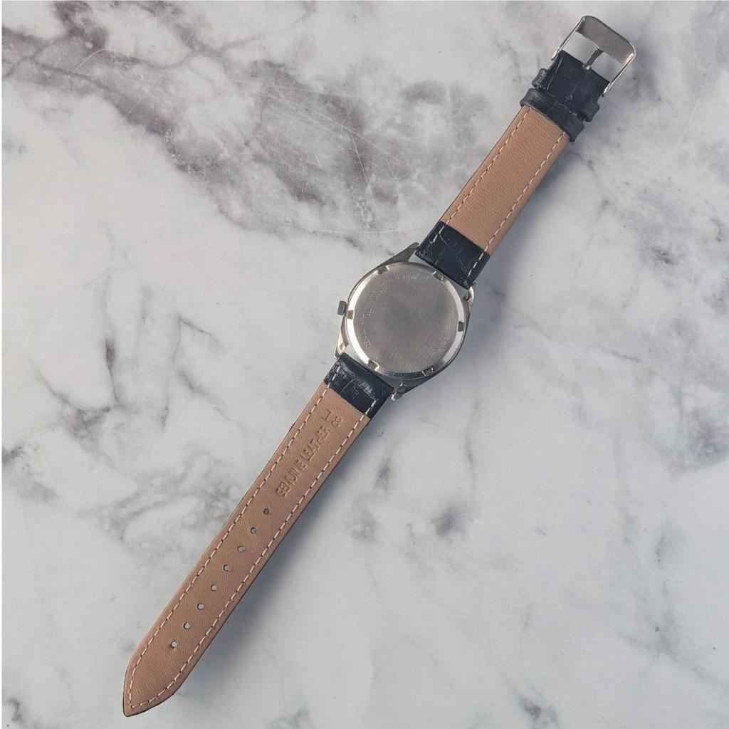 Used Working item SEIKO Seiko 5 automatic winding 90s vintage black dial cut index gold needle leather belt