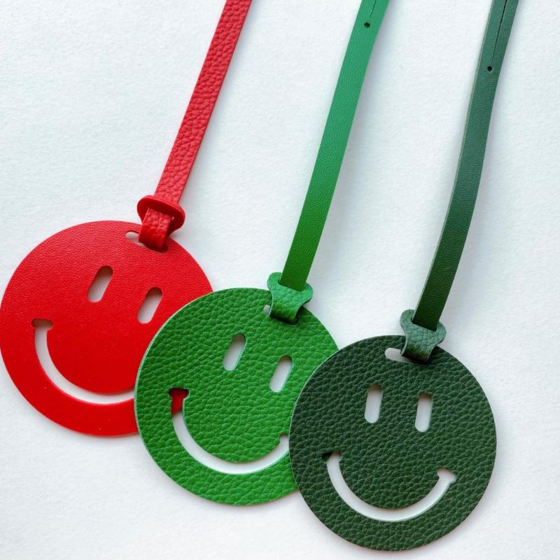 

Стильный брелок для сумки и багажа конфетного цвета с милым смайликом - бирка для чемодана и украшение для сумки для поездок зелёный