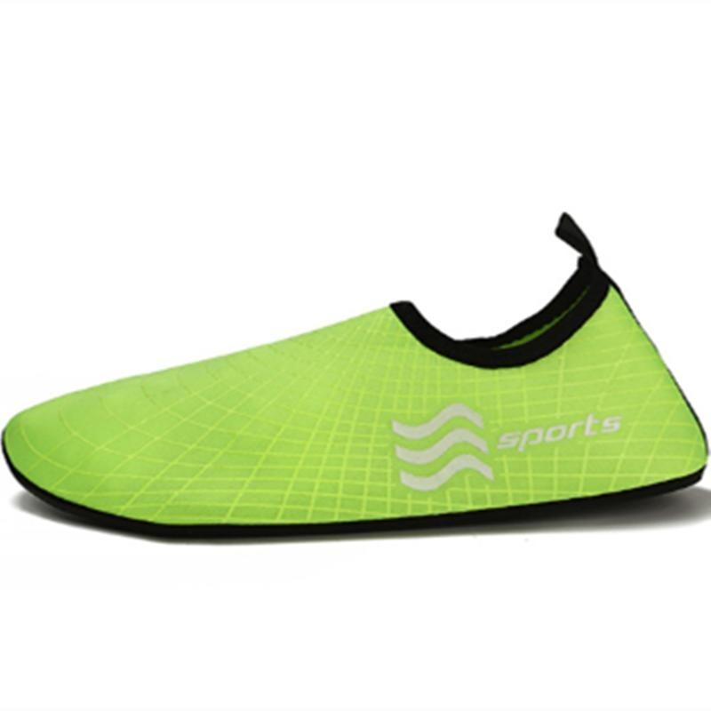 Chaussures d'eau plates confortables pour hommes et femmes, séchage rapide, pantoufles de plage pour hommes, chaussures pour la natation, chaussures de plage pour la plongée