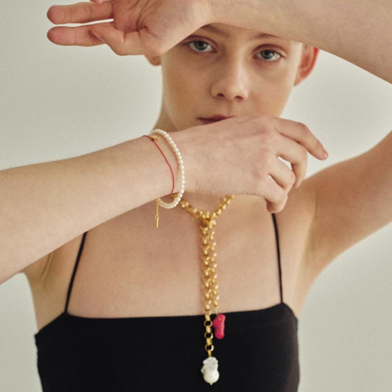 

Modern Everyday Dainty Pearl Bracelet Free