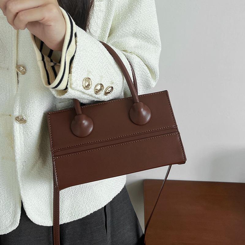 Neues Temperament tragbare kleine Tasche schlicht lässig rot Retro Textur Schulter Umhänge kleine quadratische Tasche Frau