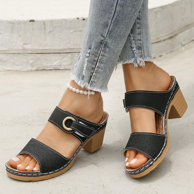 Large Size Open-toed High-heeled Slippers Women's New Thick-heeled Belt Buckle Fashion Women's Cool Slippers